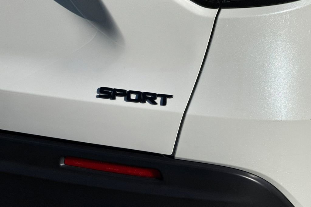 Certified 2025 Honda HR-V Sport image 27