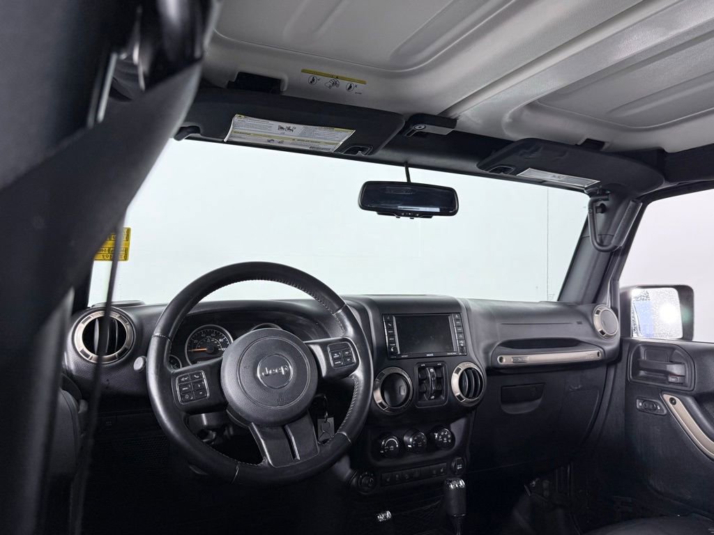 Used 2016 Jeep Wrangler Unlimited Sahara image 18