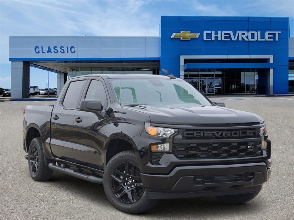 New 2026 Chevrolet Silverado 1500 Custom w/ Turbomax Blackout Package