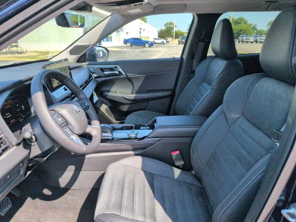 New 2026 Mitsubishi Outlander SE AWD/4WD image 19
