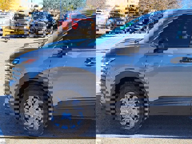 Used 2025 Nissan Kicks S image 8