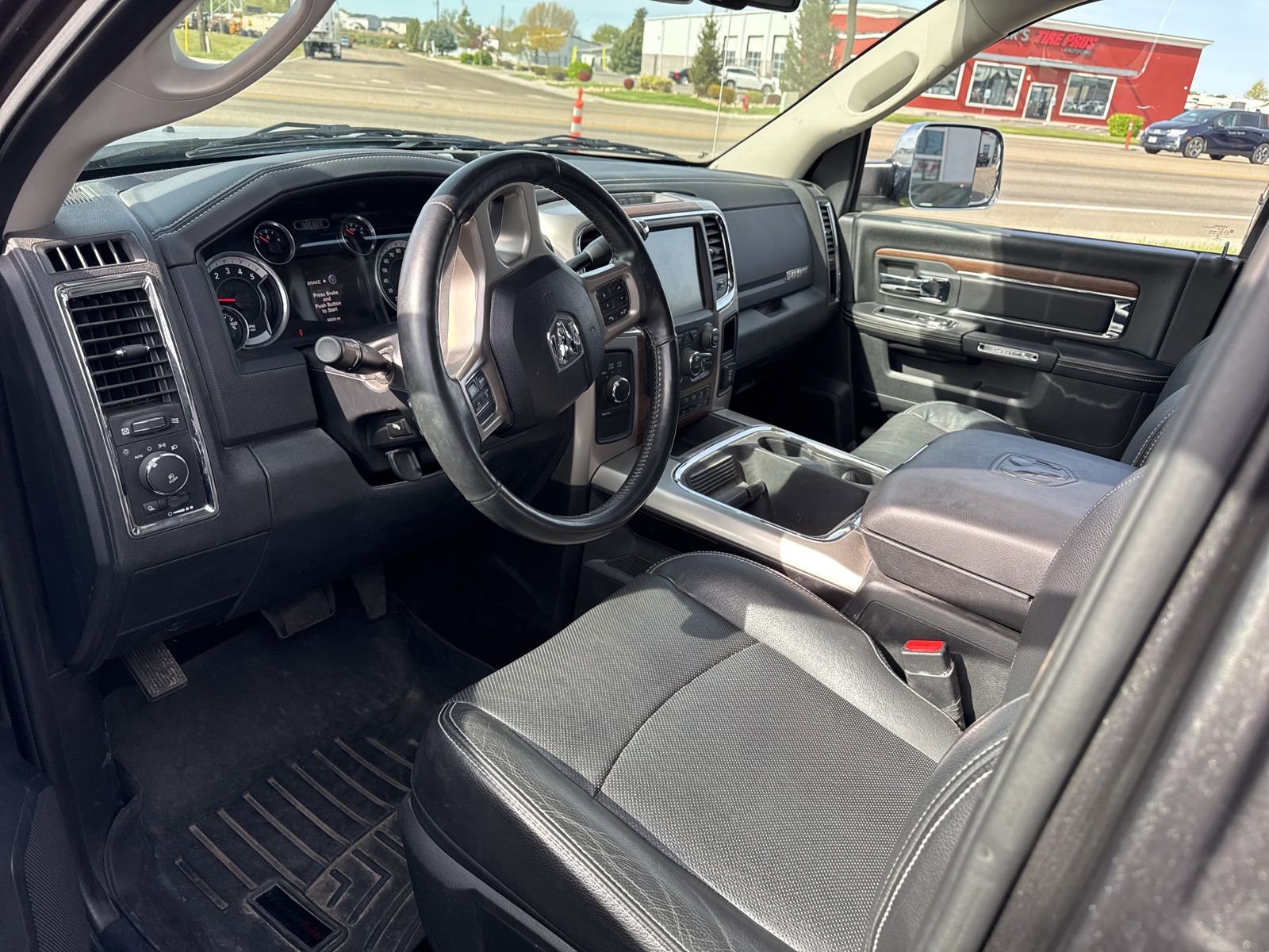 Used 2016 RAM 2500 Laramie w/ Snow Chief Group AWD/4WD image 12