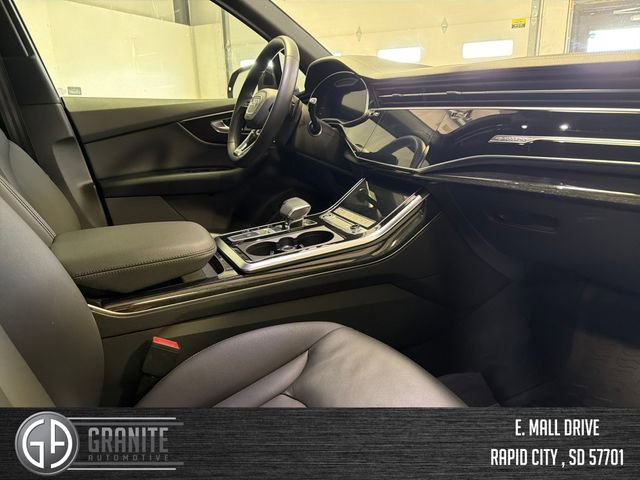 Used 2023 Audi Q7 2.0T Premium image 34