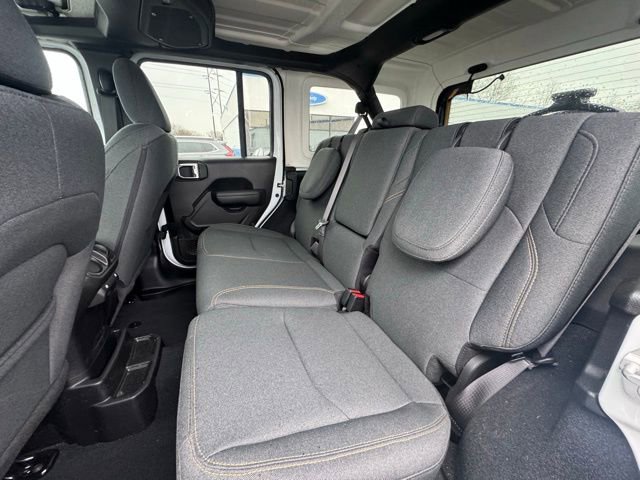 Used 2024 Jeep Wrangler Unlimited w/ Convenience Group AWD/4WD image 12