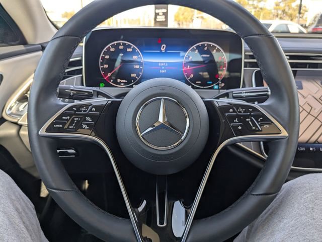 Used 2025 Mercedes-Benz E 350 Sedan image 28