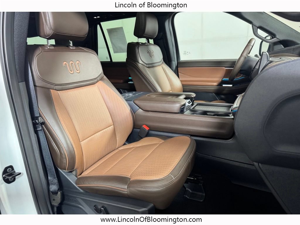 Used 2025 Ford Expedition Max King Ranch AWD/4WD image 11