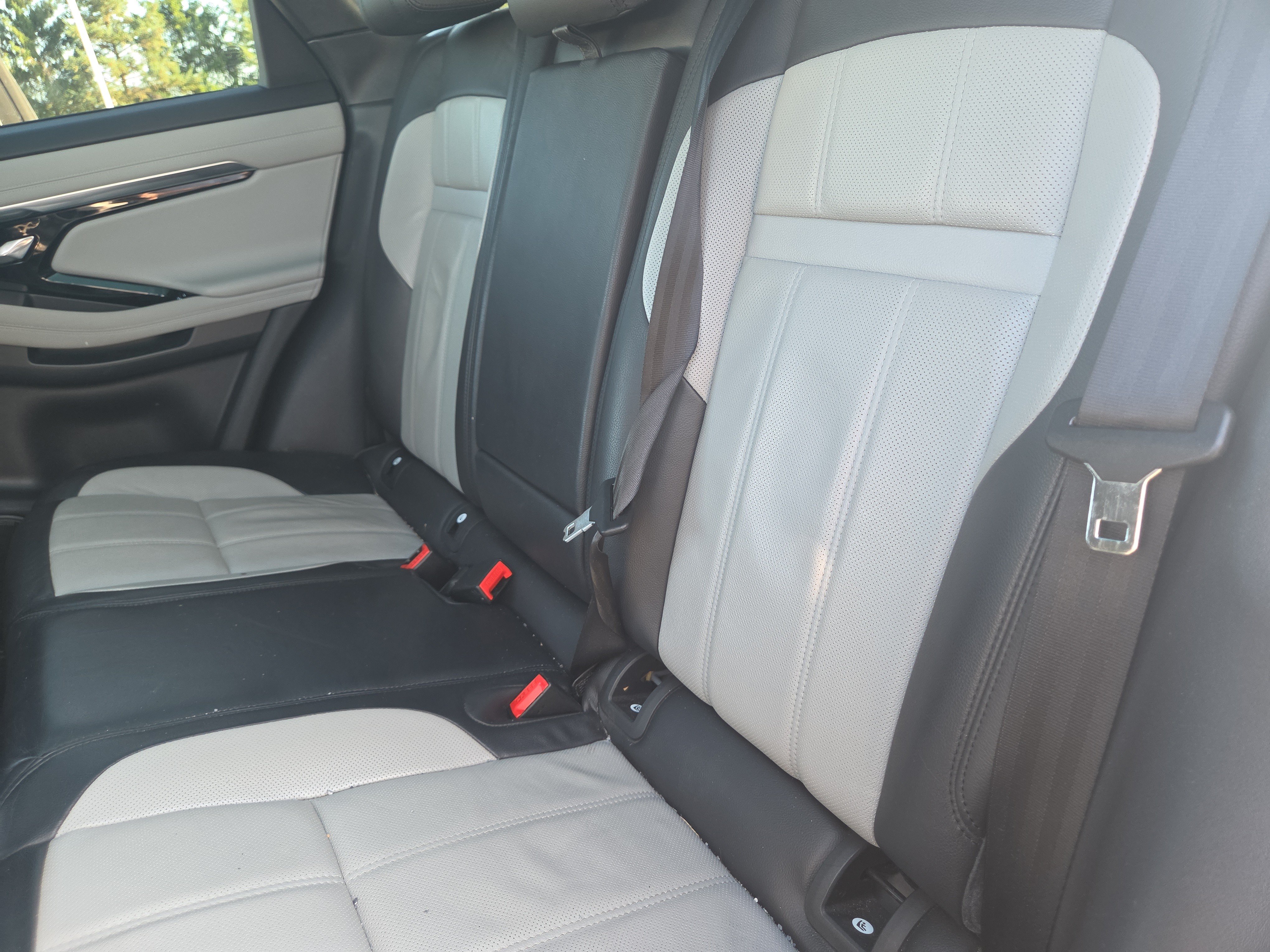 Used 2020 Land Rover Range Rover Evoque First Edition AWD/4WD image 10