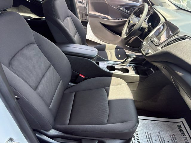 Used 2022 Chevrolet Malibu LT FWD image 14