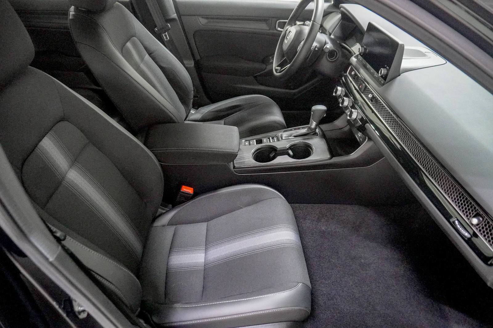 Certified 2024 Honda Civic Sport image 30