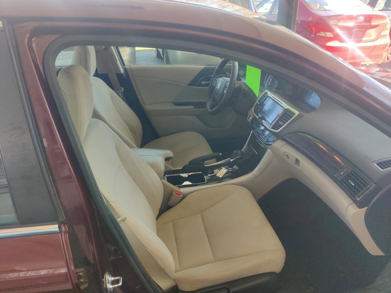 Used 2016 Honda Accord EX image 14