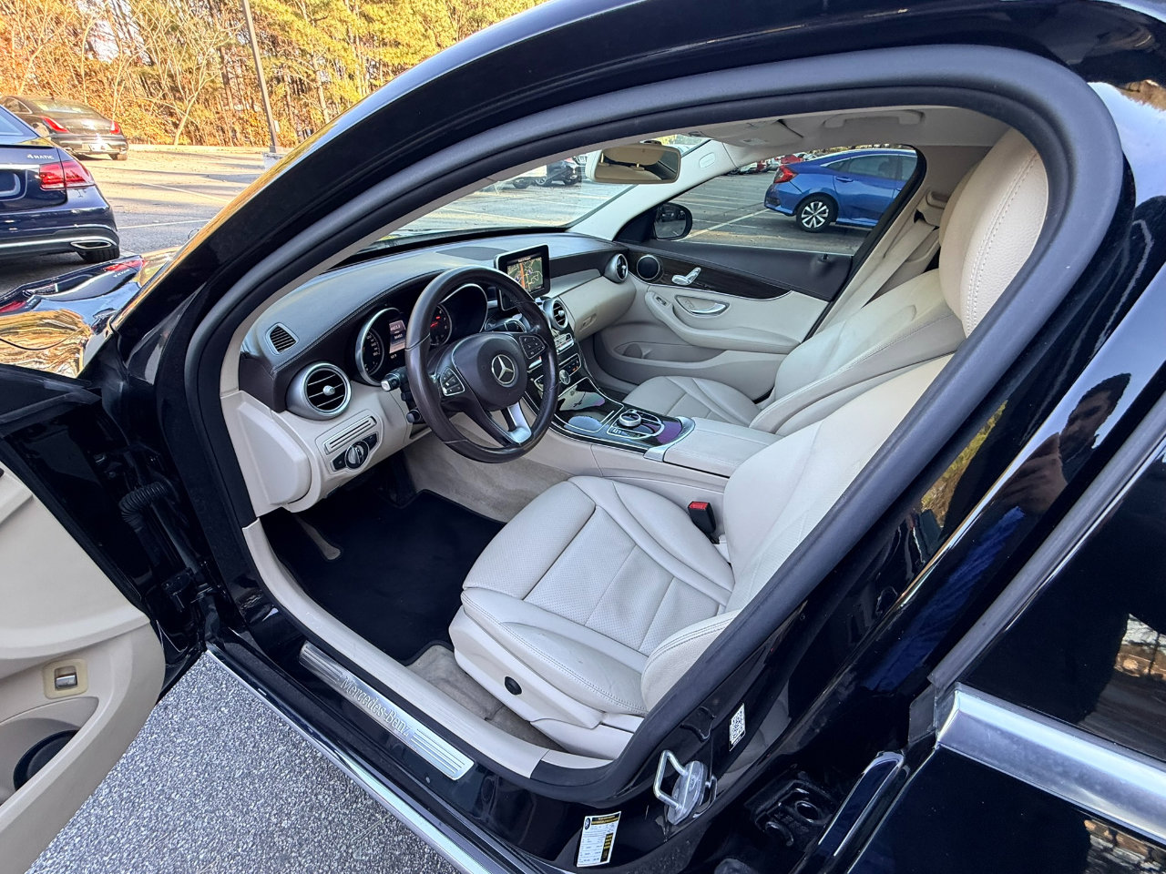 Used 2017 Mercedes-Benz C 300 Sedan image 7