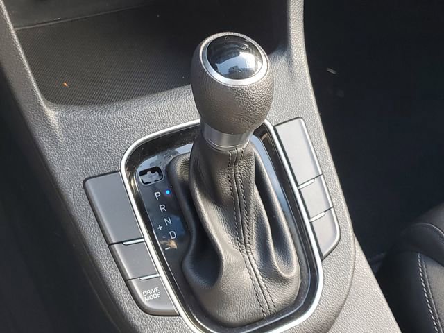 Used 2018 Hyundai Elantra GT image 28