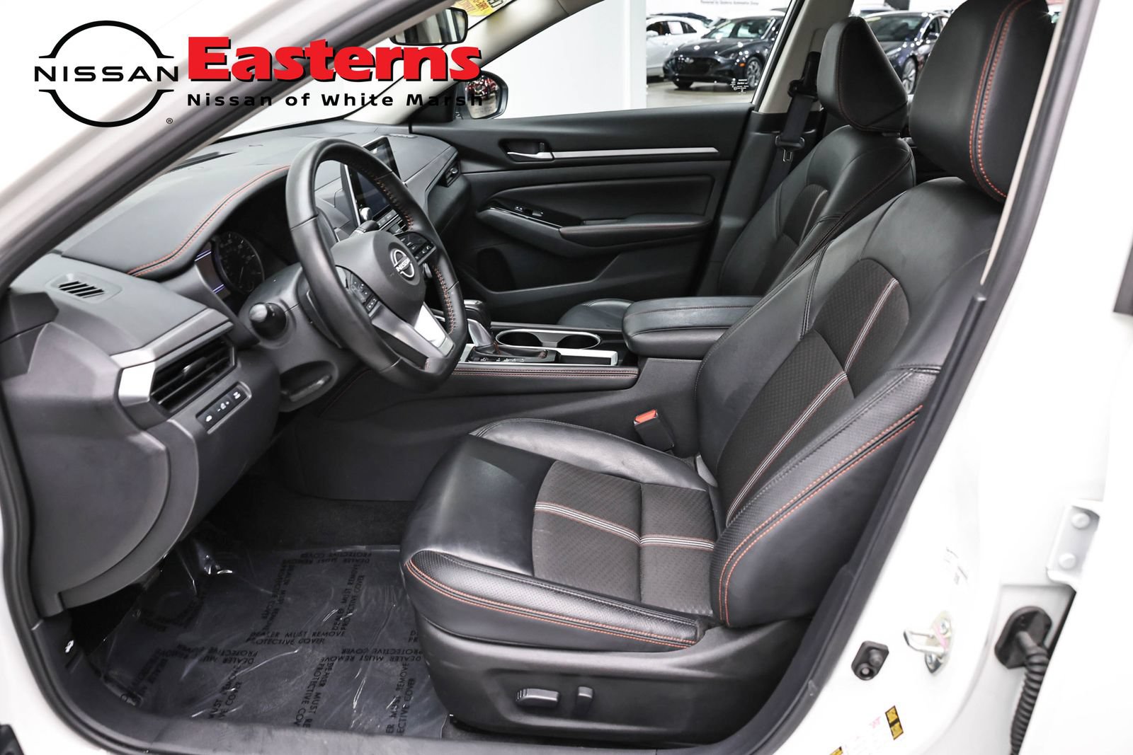 Used 2025 Nissan Altima 2.5 SR FWD image 14
