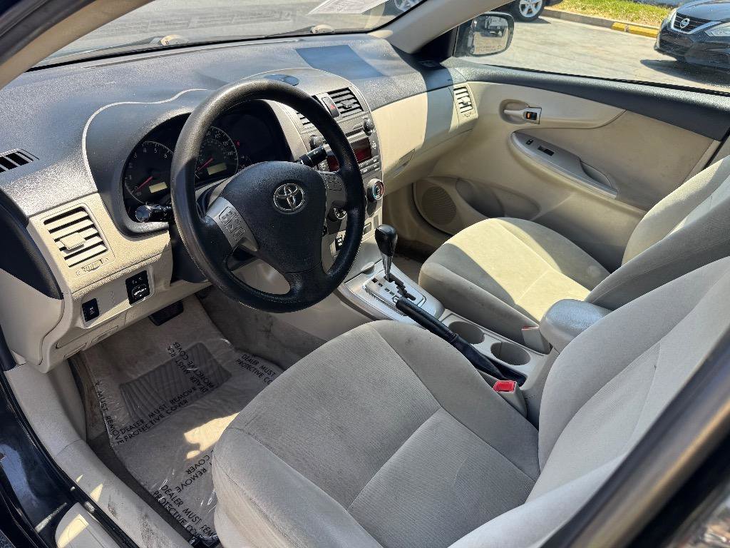Used 2011 Toyota Corolla LE FWD image 9