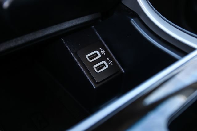 Used 2020 Ford Edge SEL w/ Convenience Package image 24