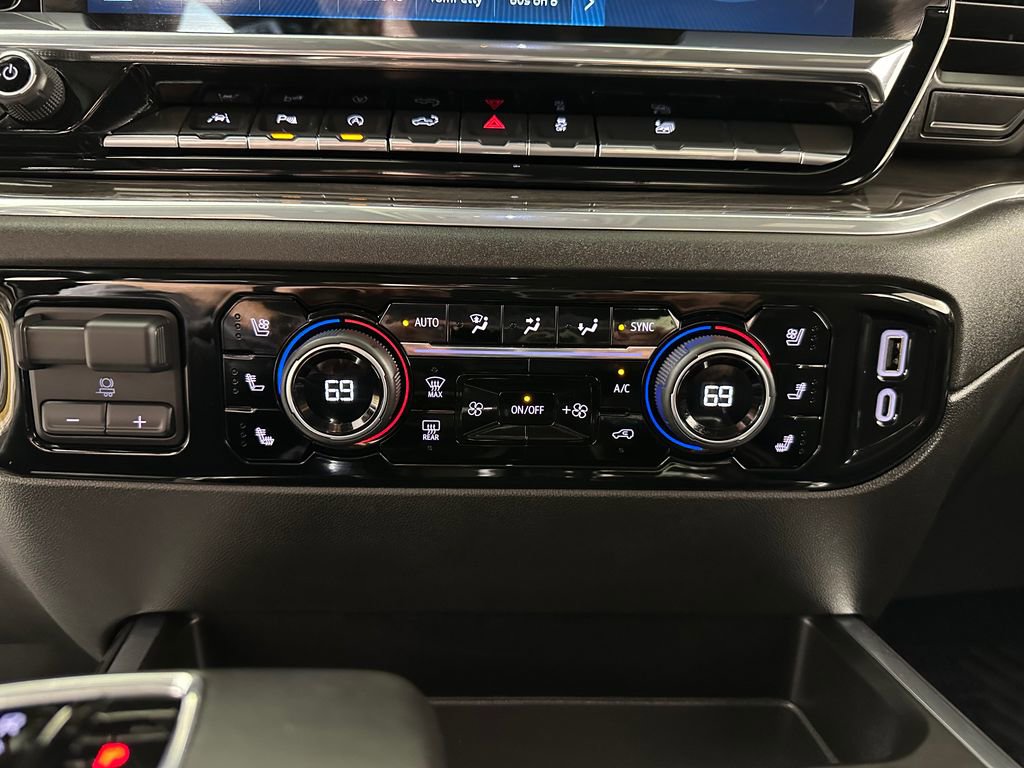 Used 2024 Chevrolet Silverado 1500 LTZ w/ LTZ Convenience Package II image 38