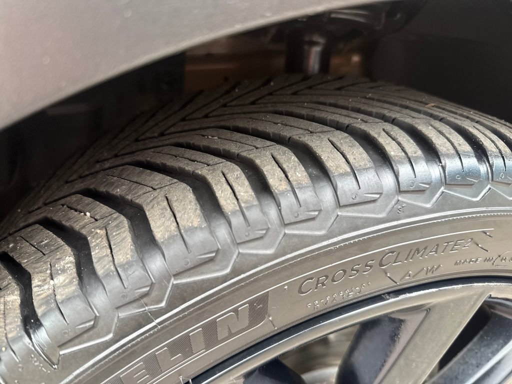 Used 2017 Ford Escape SE w/ Equipment Group 201A image 28