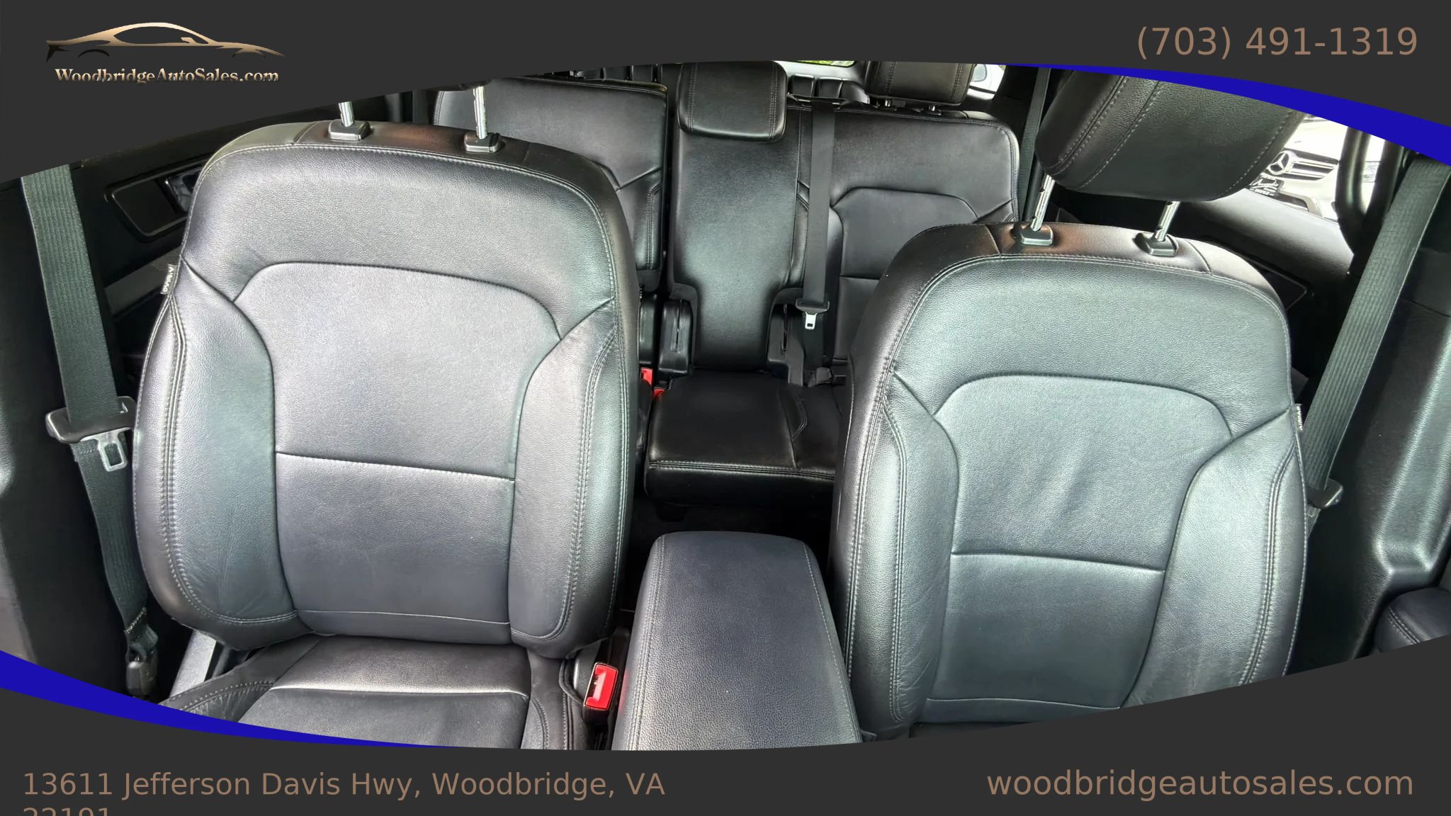 Used 2018 Ford Explorer XLT w/ Equipment Group 202A AWD/4WD image 19