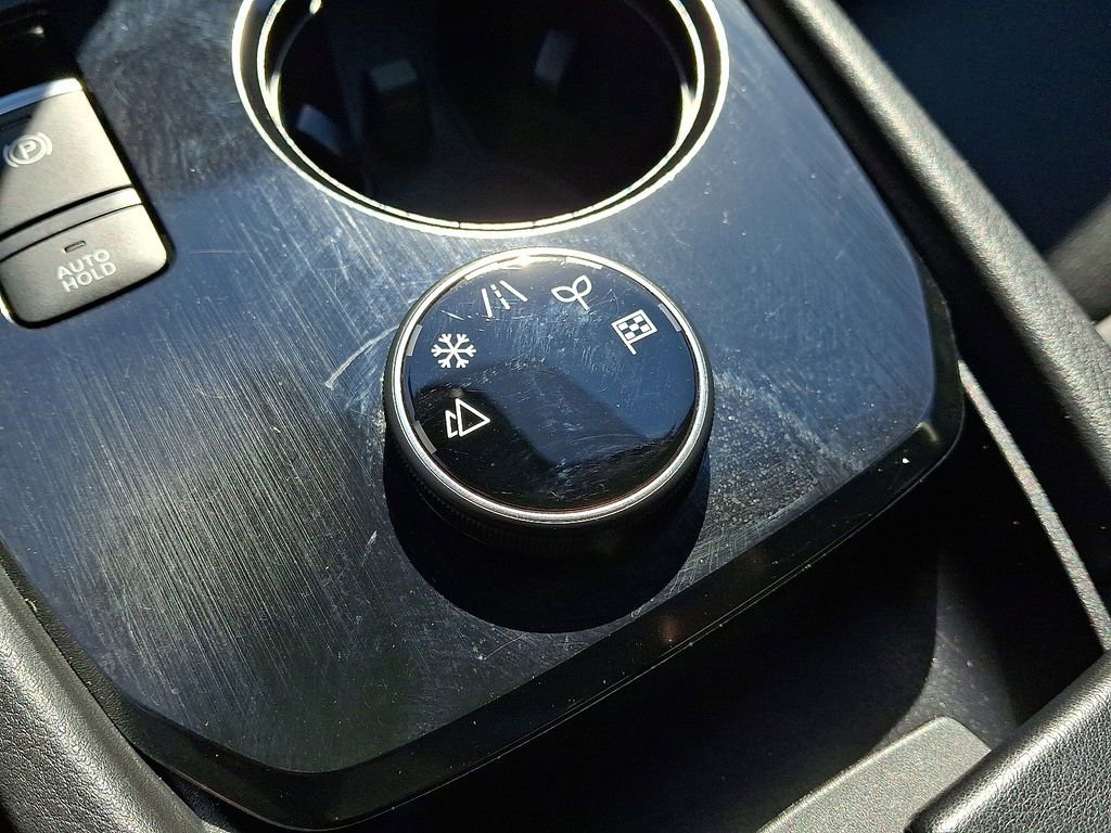 Used 2024 Nissan Rogue SV w/ SV Premium Package image 26