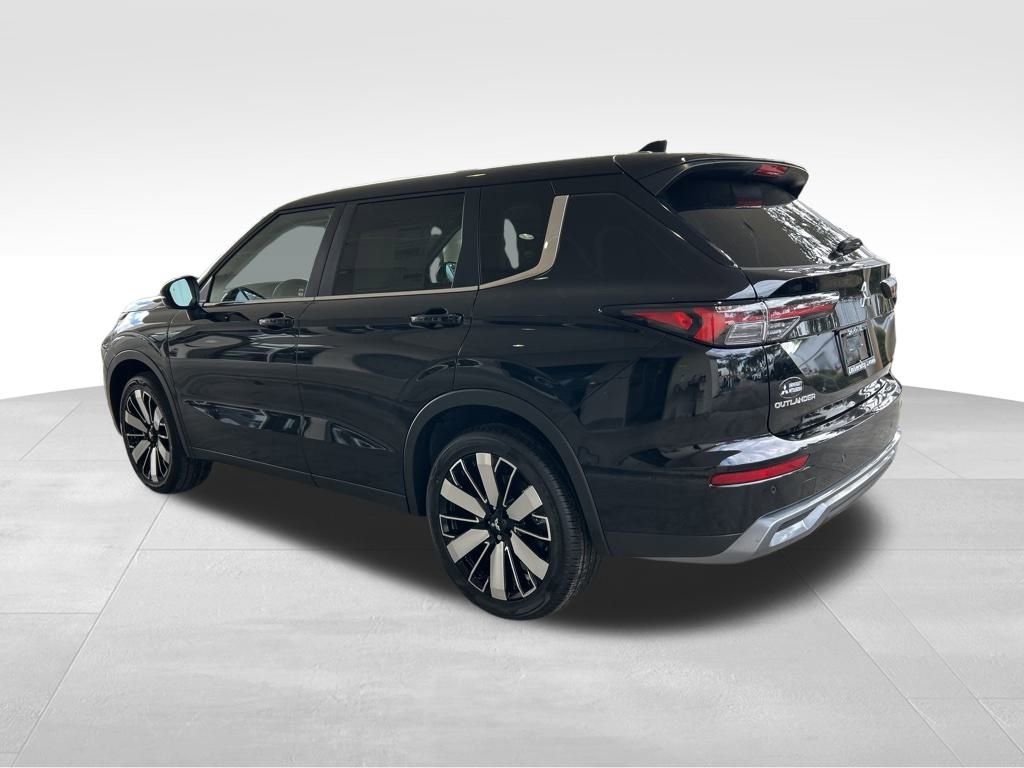 New 2026 Mitsubishi Outlander SE image 4