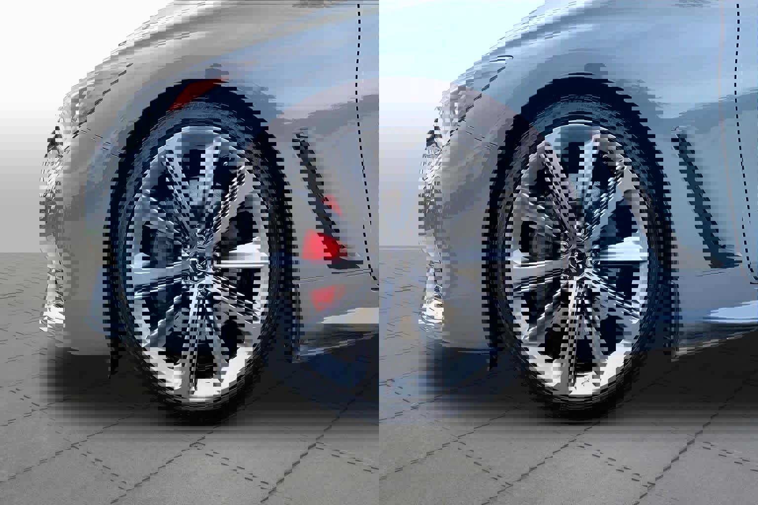 Used 2021 INFINITI Q60 Red Sport 400 w/ Cargo Package RWD image 9