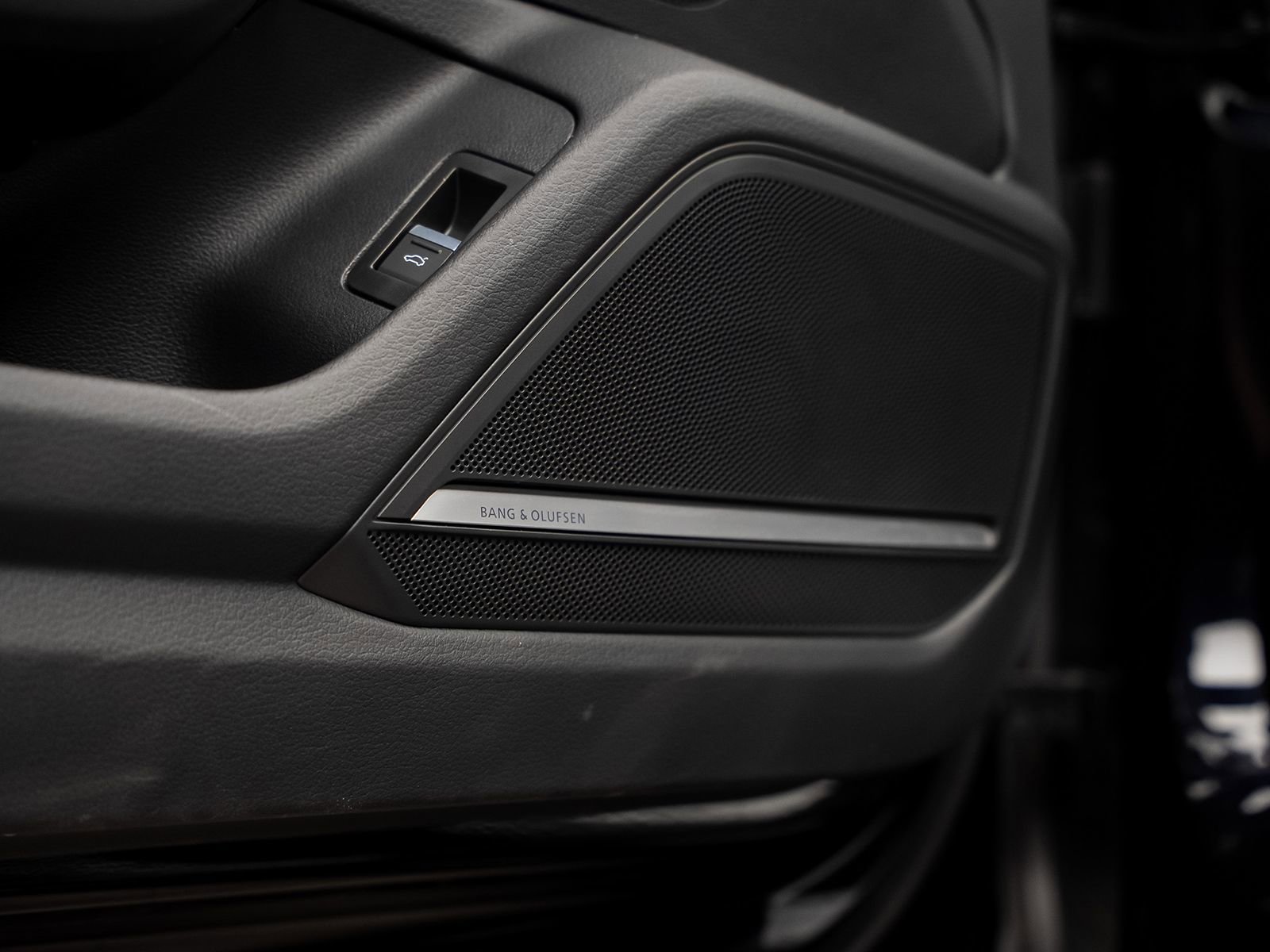 Used 2023 Audi RS 6 w/ Executive Package AWD/4WD image 67