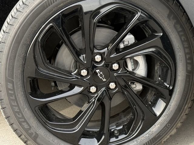 New 2027 Chevrolet Bolt RS FWD image 10