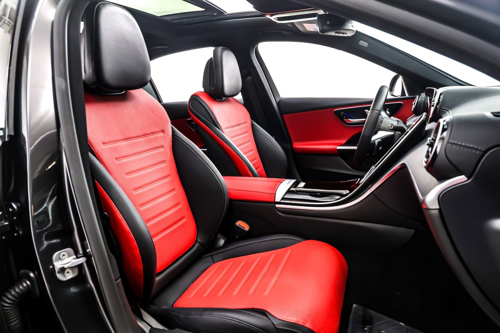 Certified 2025 Mercedes-Benz C 300 Sedan image 9