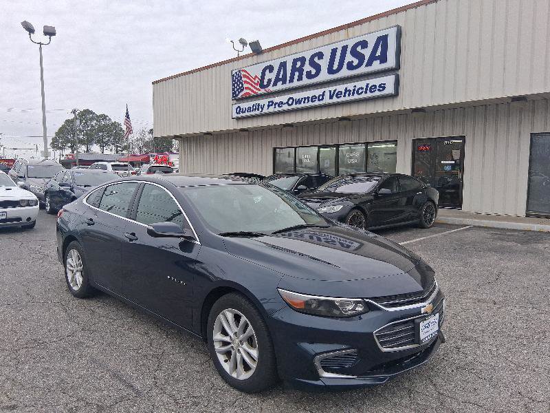 Used 2018 Chevrolet Malibu LT FWD image 1