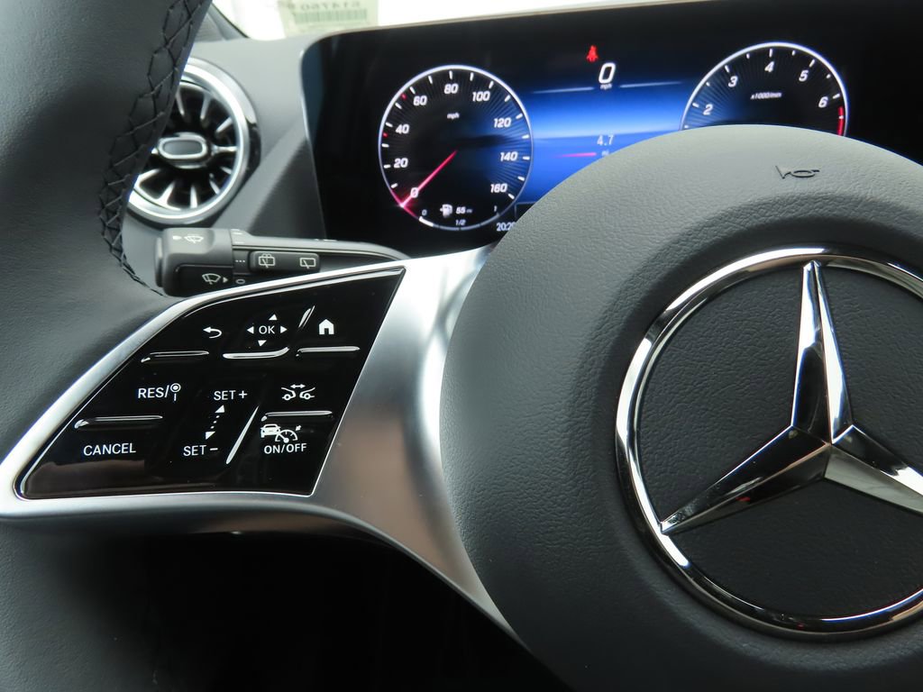Used 2026 Mercedes-Benz GLA 250 image 11