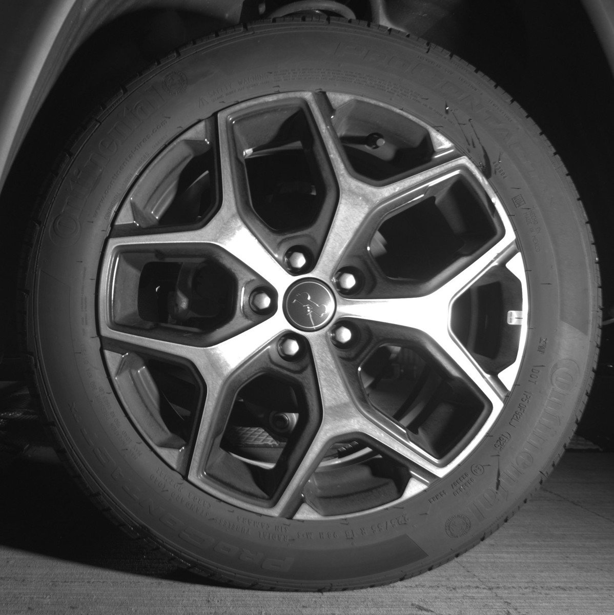 Used 2025 Jeep Compass Limited image 14