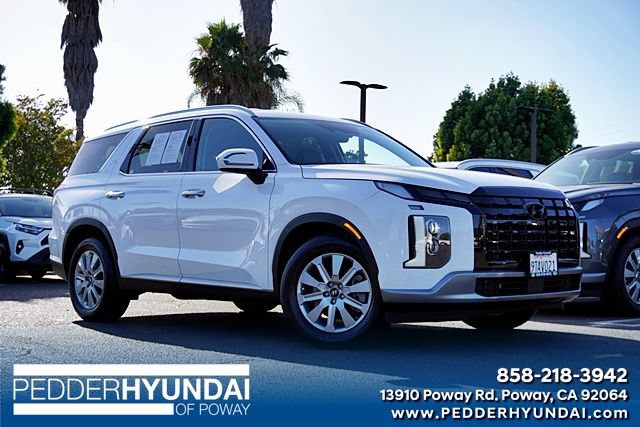 Certified 2025 Hyundai Palisade SEL FWD image 1