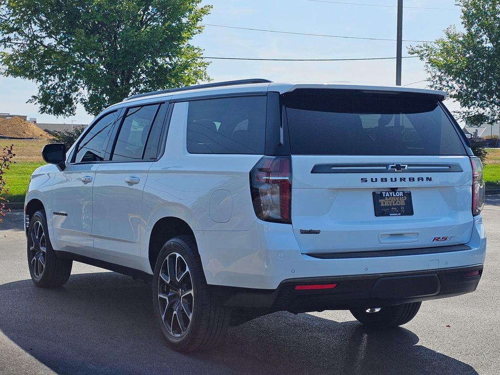 Used 2021 Chevrolet Suburban RST image 9