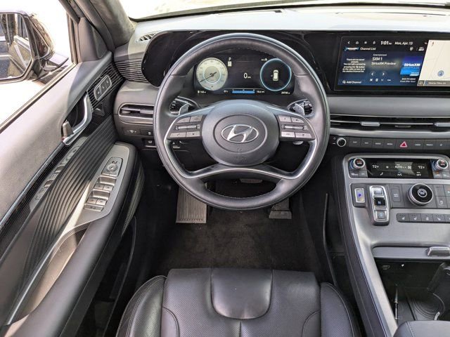 Used 2023 Hyundai Palisade Calligraphy image 16