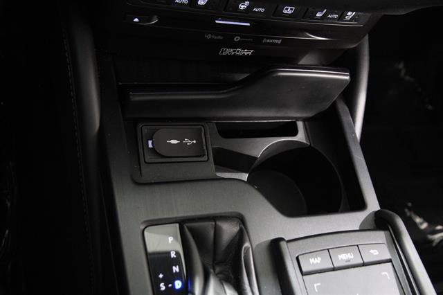 Used 2019 Lexus ES 350 w/ Accessory Package image 16