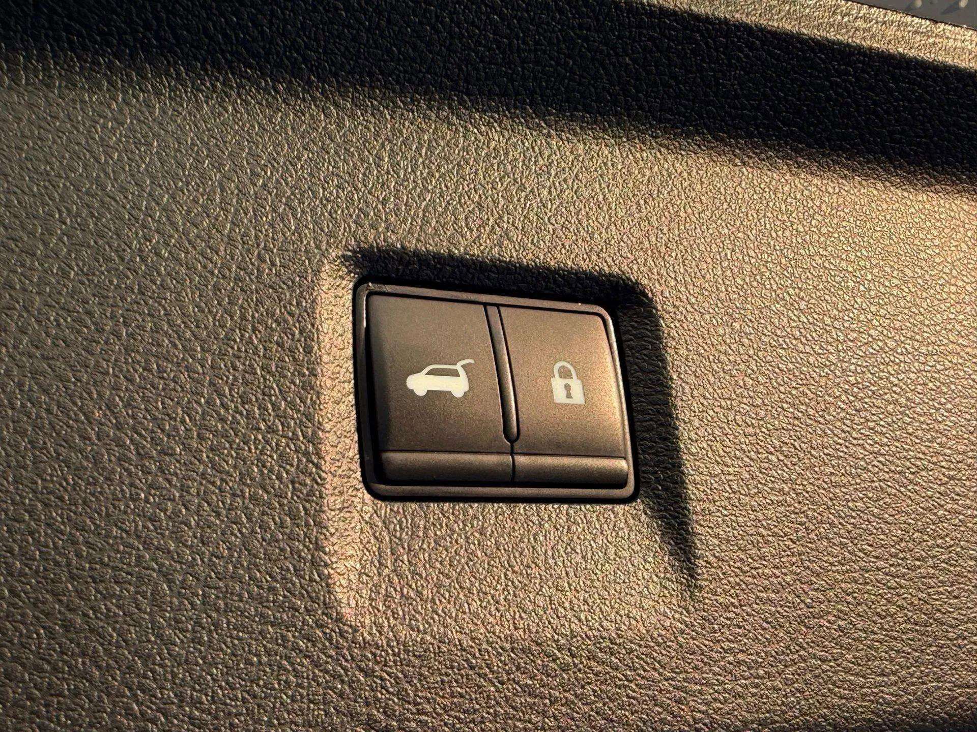 Used 2023 INFINITI QX60 Luxe w/ Cargo Package image 29