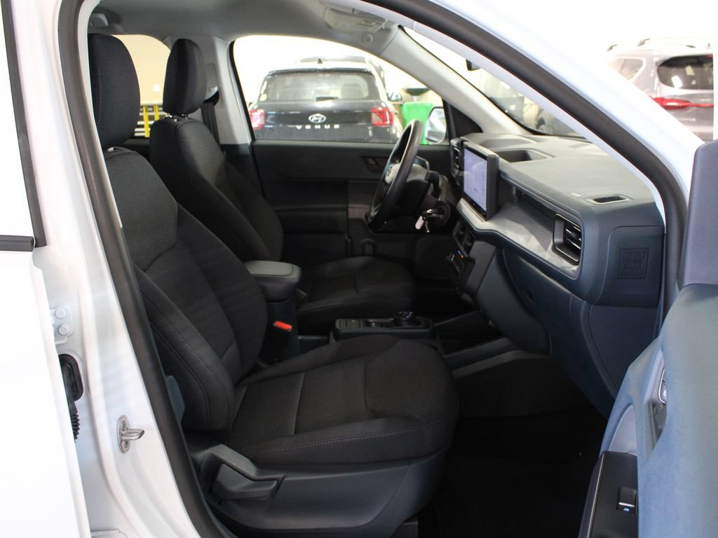 Used 2025 Ford Maverick XL FWD image 15