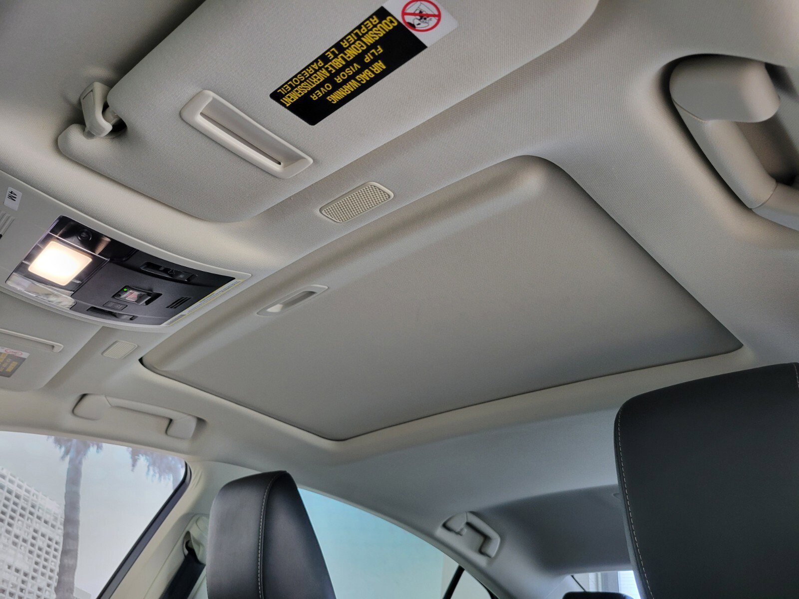 Used 2020 Lexus ES 300h w/ Accessory Package 2 image 11