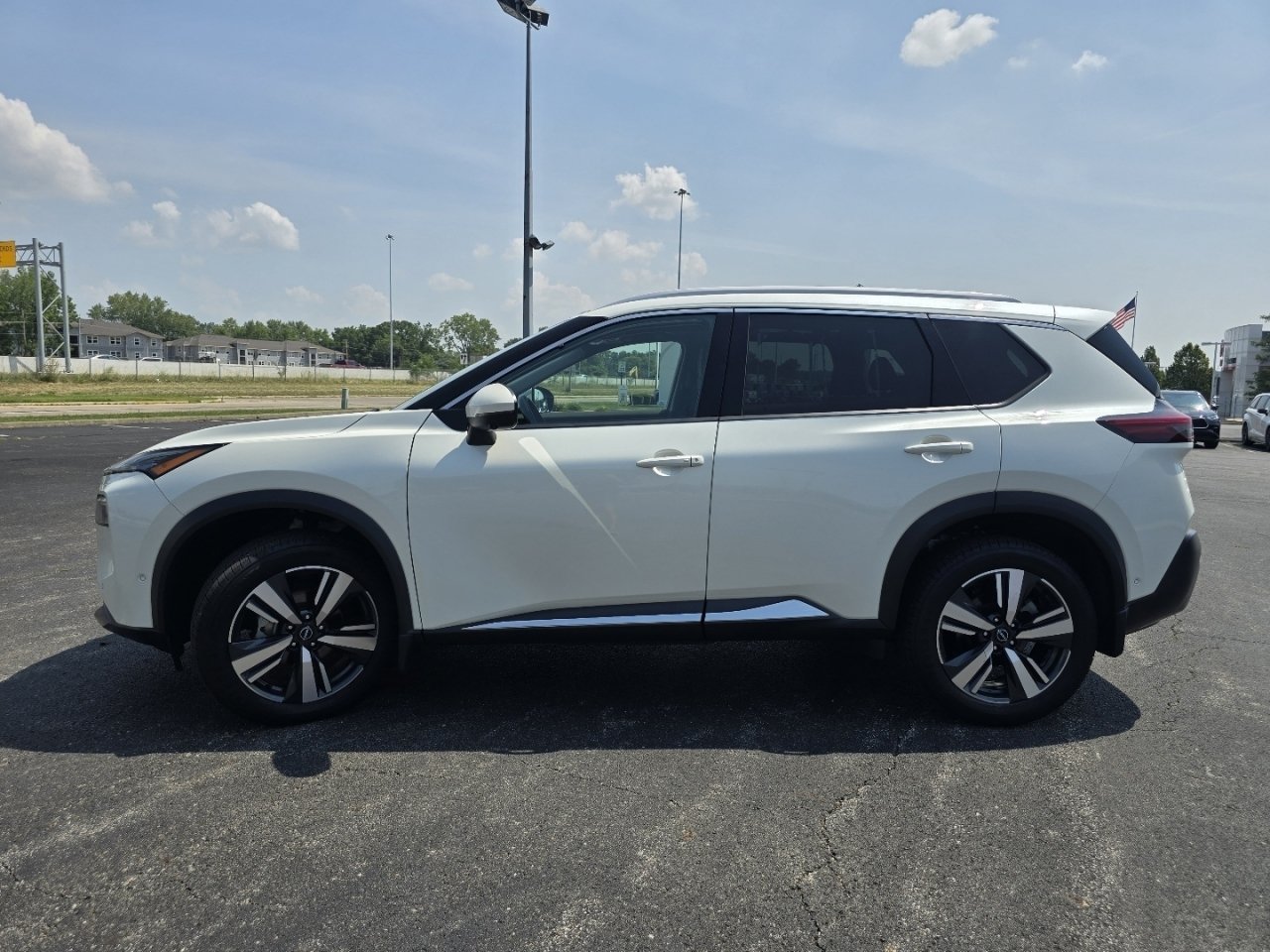 Used 2023 Nissan Rogue SL w/ SL Premium Package AWD/4WD image 14