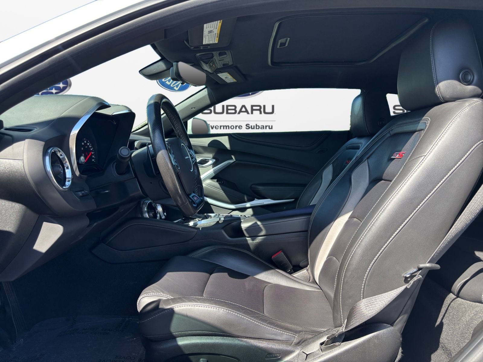 Used 2020 Chevrolet Camaro SS RWD image 10