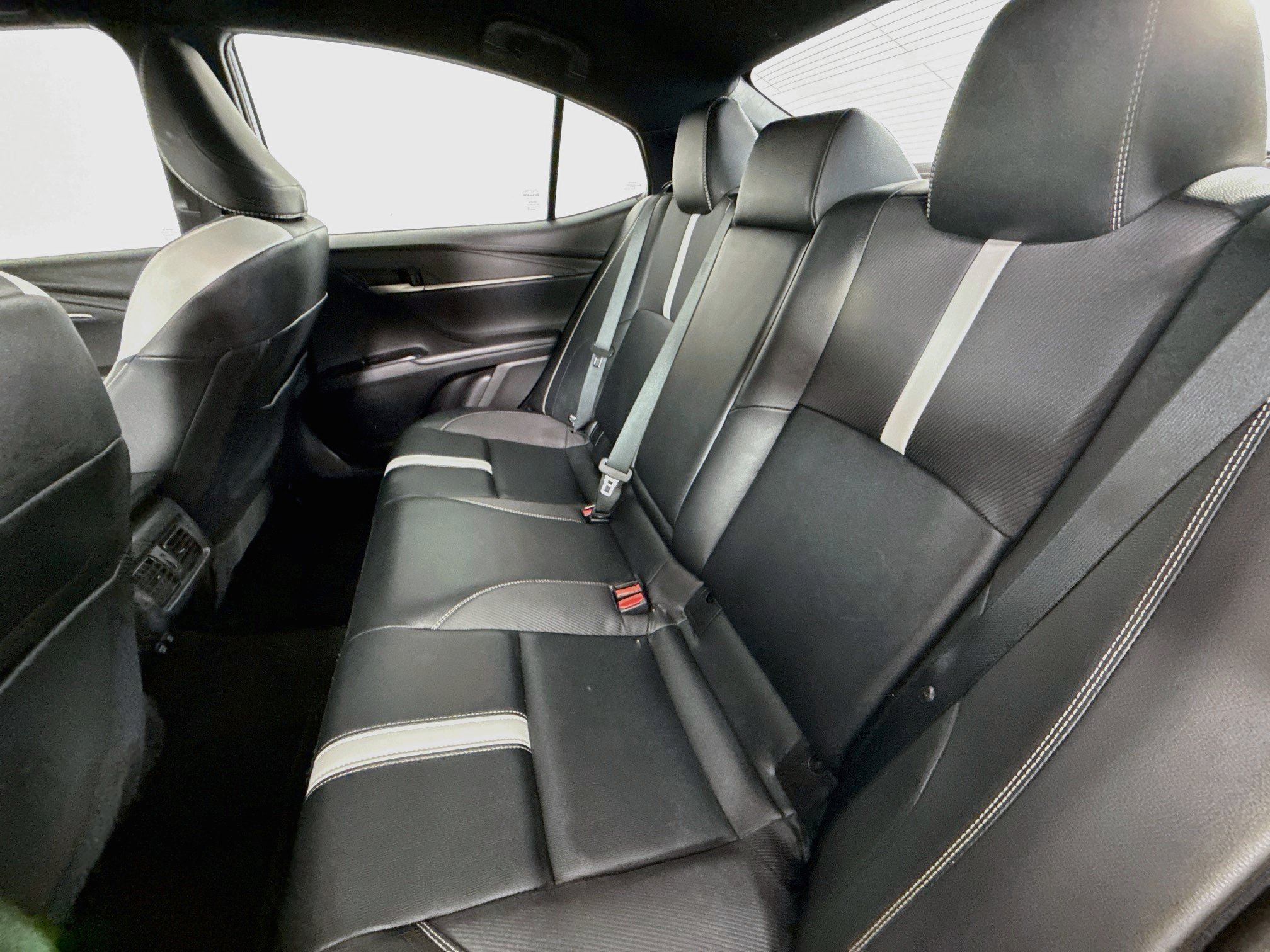Used 2025 Toyota Camry SE FWD image 20