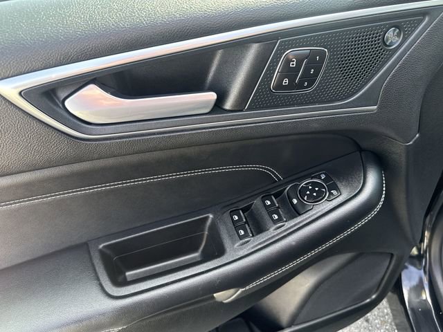 Used 2024 Ford Edge Titanium AWD/4WD image 24