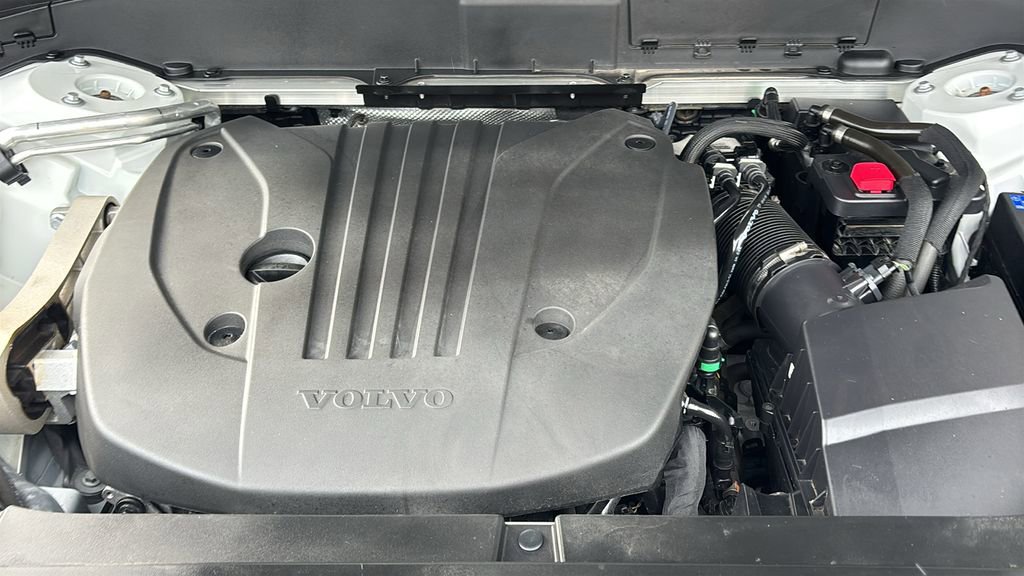 Certified 2023 Volvo XC90 B5 Plus w/ Protection Package Premier image 32