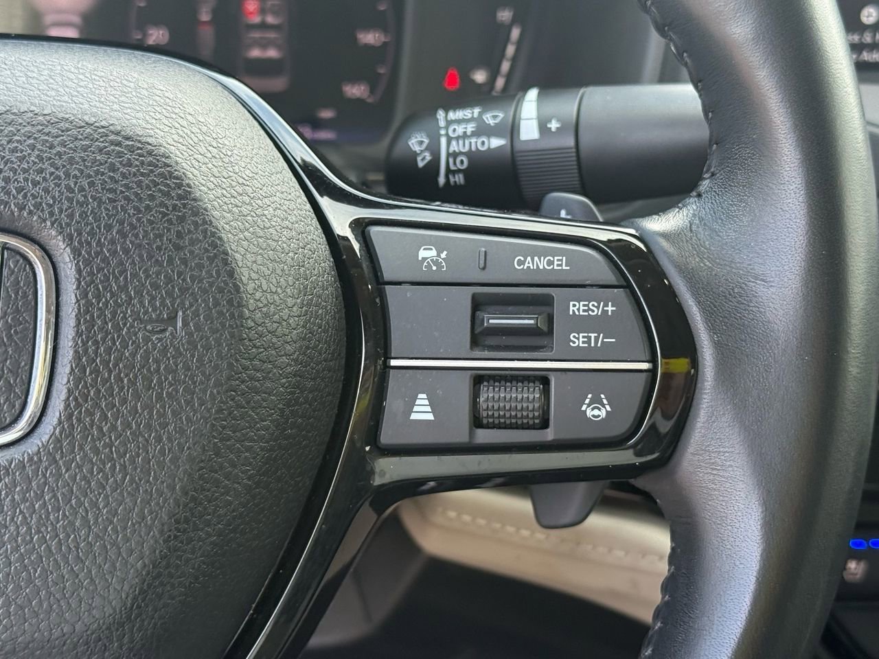 Used 2023 Honda Accord Touring image 15