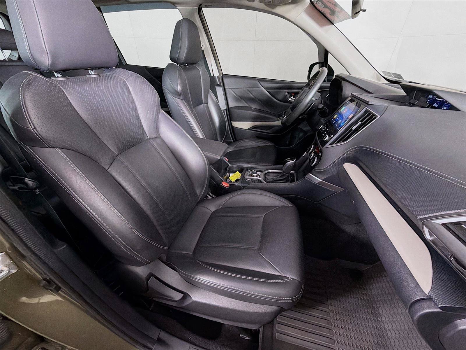 Used 2023 Subaru Forester Limited AWD/4WD image 31