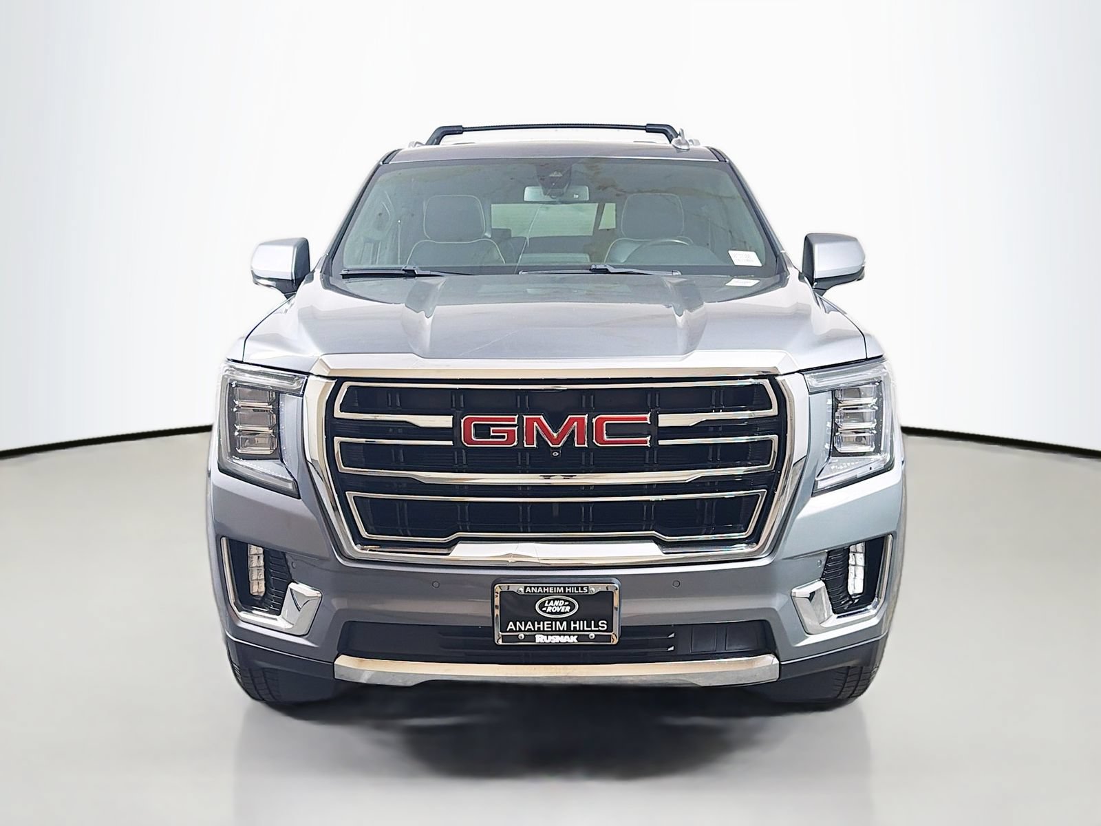 Used 2022 GMC Yukon XL SLT w/ SLT Premium Package AWD/4WD image 8