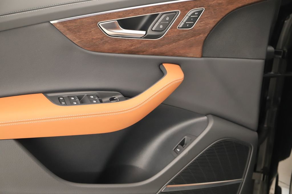 New 2026 Audi Q8 Prestige image 23