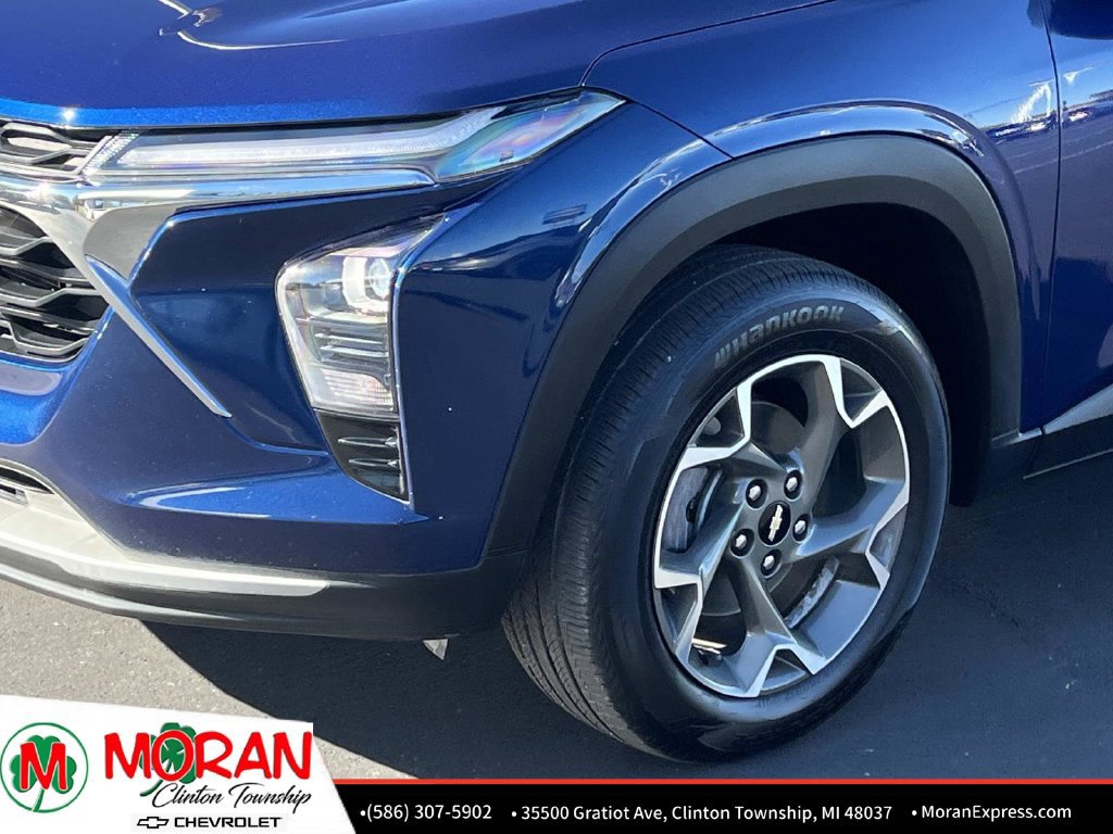 Certified 2024 Chevrolet Trax LT w/ Driver Confidence Package FWD image 9
