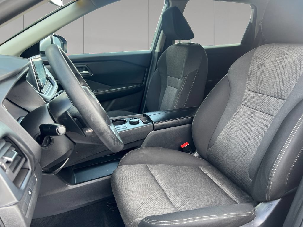 Used 2024 Nissan Rogue SV AWD/4WD image 10