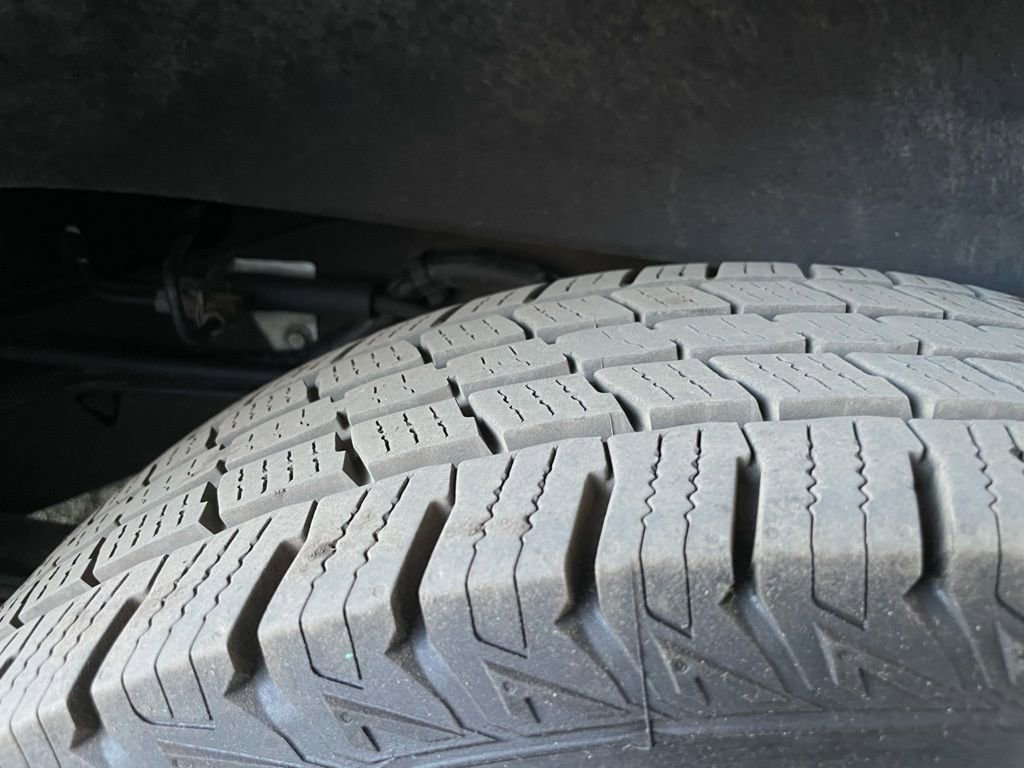 Used 2023 GMC Savana 2500 Extended w/ Driver Convenience Package image 13